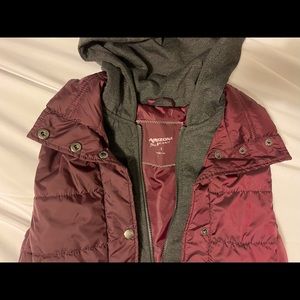 Arizona Jeans Co. women’s size S lined hooded vest